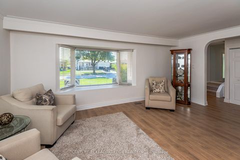 Photo 3 at 14 Amberjack Boulevard, Woburn, Toronto