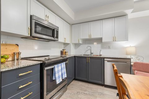 Photo 4 at 206 - 816 Lansdowne Avenue, Junction, Toronto