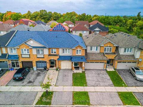 Photo 2 at 172 Gristone Crescent, Rouge E11, Toronto