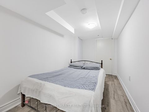 Photo 32 at 172 Gristone Crescent, Rouge E11, Toronto