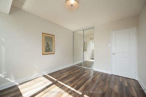 Photo 18 at 804 - 1359 White Oaks Boulevard, FA Falgarwood, Oakville