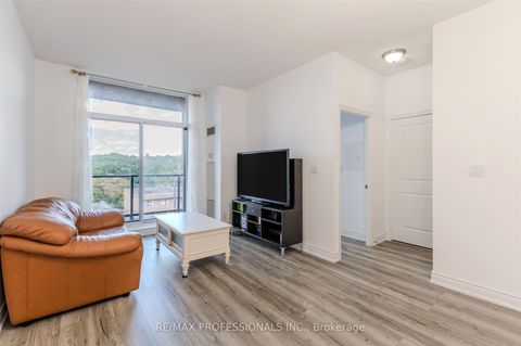 Photo 11 at 507 - 25 Earlington Avenue, Kingsway South, Toronto