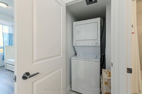 Photo 19 at 507 - 25 Earlington Avenue, Kingsway South, Toronto