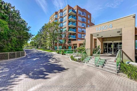 Photo 0 at 114 - 14924 Yonge Street, Aurora Highlands, Aurora