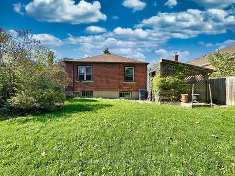 Photo 2 at 37 Princeway Drive, Maryvale, Toronto