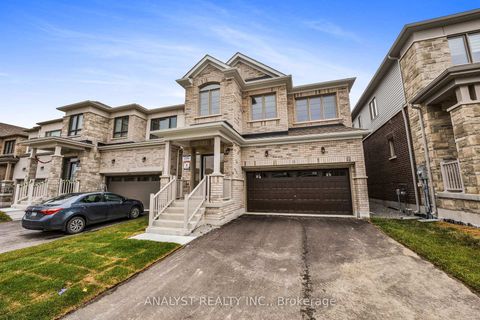 Photo 3 at 11 Gemini Drive, Rural Barrie Southeast, Barrie