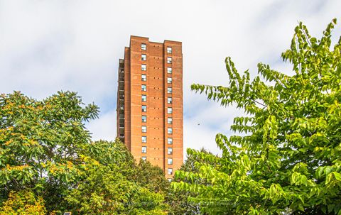 Photo 3 at 1508 - 90 Ling Road, West Hill, Toronto