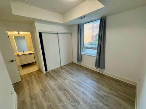 Photo 27 at 018 - 185 Deerfield Road, Central Newmarket, Newmarket