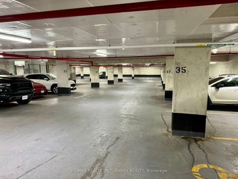 Photo 37 at 018 - 185 Deerfield Road, Central Newmarket, Newmarket