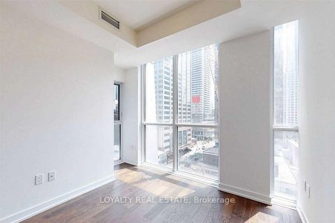 Photo 5 at 801 - 1 Yorkville Avenue, Annex, Toronto