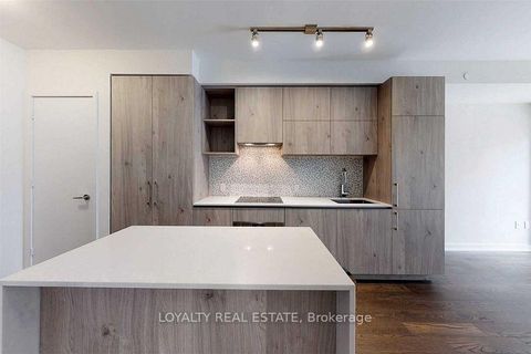 Photo 10 at 801 - 1 Yorkville Avenue, Annex, Toronto