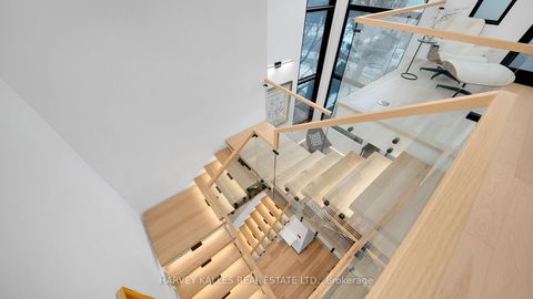 Photo 16 at 4 Douglas Crescent, Leaside, Toronto