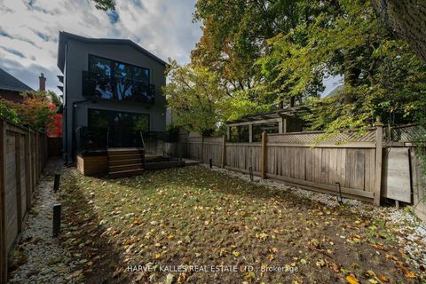 Photo 43 at 4 Douglas Crescent, Leaside, Toronto
