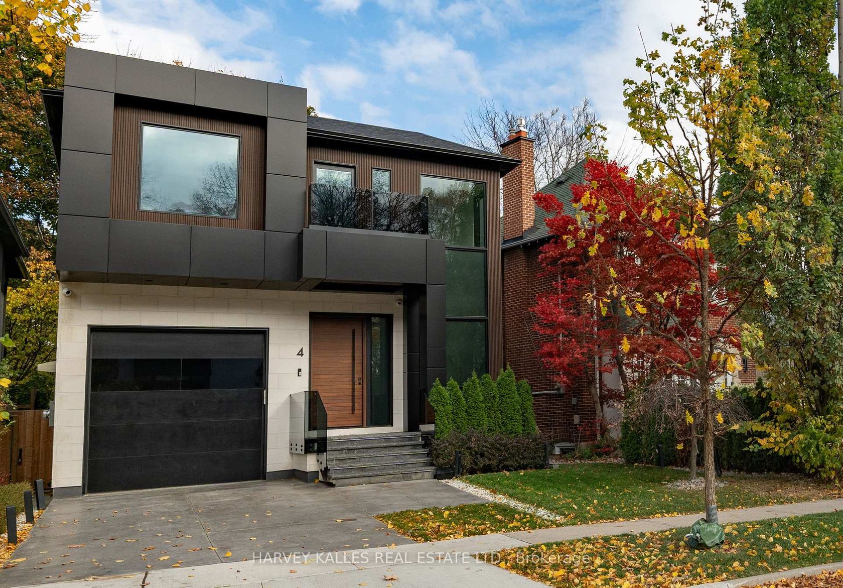 4 Douglas Crescent, Leaside, Toronto 
