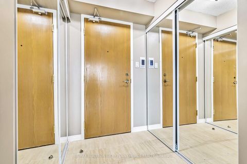 Photo 3 at 804 - 7250 Yonge Street, Yorkhill, Vaughan