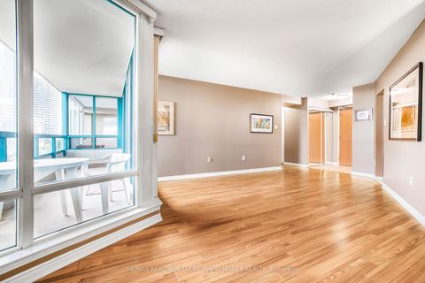 Photo 7 at 804 - 7250 Yonge Street, Yorkhill, Vaughan