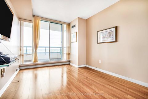 Photo 21 at 804 - 7250 Yonge Street, Yorkhill, Vaughan