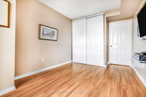 Photo 22 at 804 - 7250 Yonge Street, Yorkhill, Vaughan