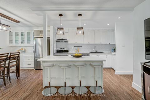 Photo 9 at 206 - 541 Blackthorn Avenue, Eglinton West, Toronto