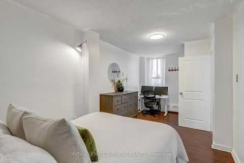 Photo 25 at 206 - 541 Blackthorn Avenue, Eglinton West, Toronto