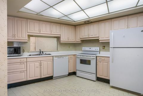 Photo 9 at 601 - 2010 Islington Avenue, The Westway, Toronto