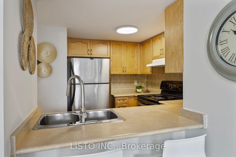 Photo 4 at 2106 - 55 George Appleton Way, CFB, Toronto