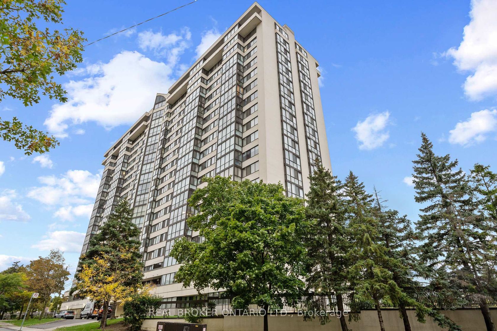 1402 - 10 Markbrook Lane, Jamestown, Toronto by Alessia Polo 1402 - 10 Markbrook Lane, Jamestown, Toronto