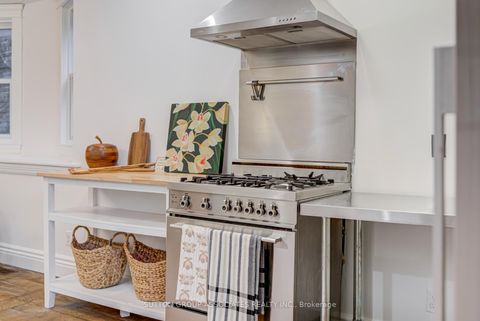 Photo 10 at 960 Shaw Street, Junction, Toronto