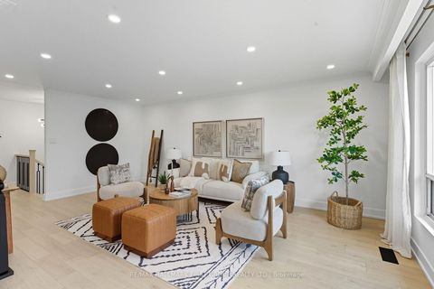 Photo 6 at 194 Fairglen Avenue, L'Amoreaux, Toronto