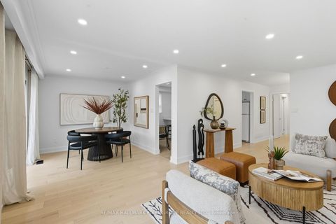 Photo 8 at 194 Fairglen Avenue, L'Amoreaux, Toronto