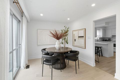 Photo 9 at 194 Fairglen Avenue, L'Amoreaux, Toronto