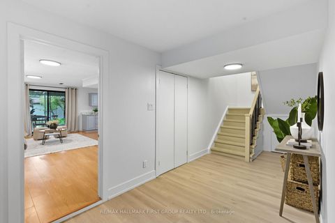 Photo 27 at 194 Fairglen Avenue, L'Amoreaux, Toronto