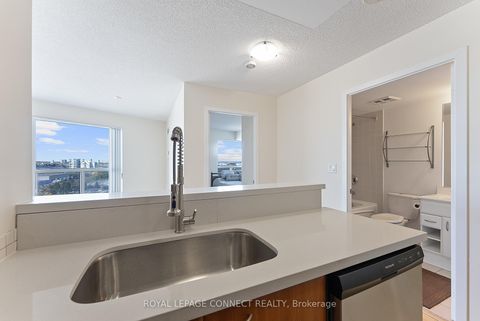 Photo 5 at 1712 - 36 Lee Centre Drive, Woburn, Toronto