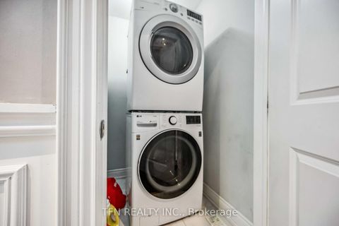 Photo 14 at 282B Aylesworth Avenue, Cliffside, Toronto