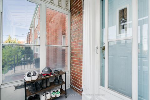 Photo 5 at 930 Eglinton Avenue E, Leaside, Toronto