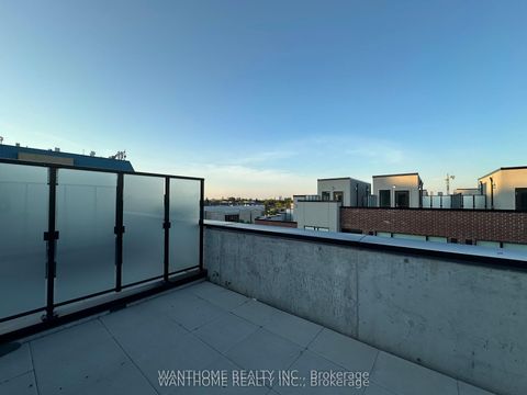 Photo 7 at 15 - 861 Sheppard Avenue W, Clanton Park, Toronto