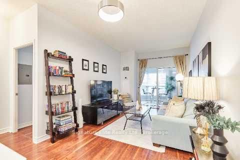 Photo 10 at 618 - 600 Queens Quay W, Waterfront Communities C1, Toronto