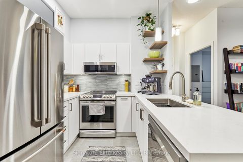 Photo 13 at 618 - 600 Queens Quay W, Waterfront Communities C1, Toronto