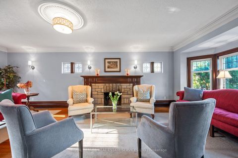 Photo 3 at 64 Grenview Boulevard N, Kingsway South, Toronto