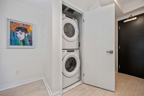 Photo 17 at 421 - 31 Tippett Road, Clanton Park, Toronto