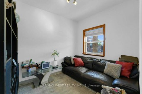 Photo 14 at 225 Oakwood Avenue, Oakwood Village, Toronto