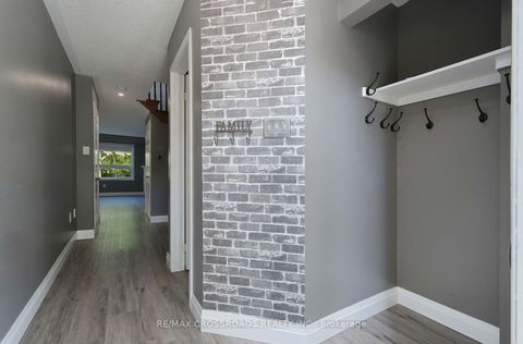 Photo 6 at 988 Southport Drive, Donevan, Oshawa