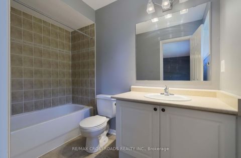 Photo 19 at 988 Southport Drive, Donevan, Oshawa