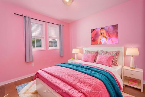 Photo 22 at 988 Southport Drive, Donevan, Oshawa