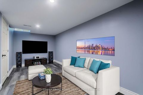 Photo 27 at 988 Southport Drive, Donevan, Oshawa