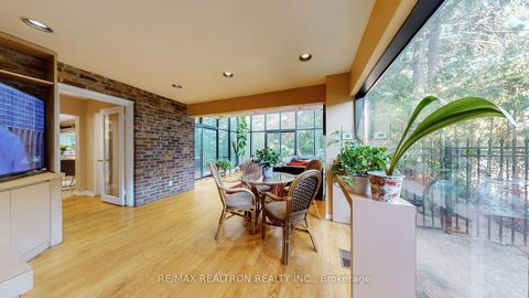 Photo 12 at 1 Vyner Road, Windfields, Toronto