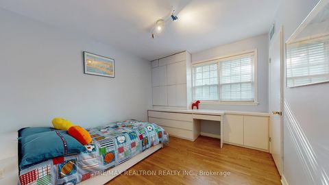 Photo 22 at 1 Vyner Road, Windfields, Toronto