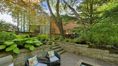 Photo 27 at 1 Vyner Road, Windfields, Toronto