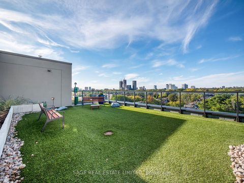 Photo 38 at PH 621 - 899 College Street W, Bellwoods, Toronto