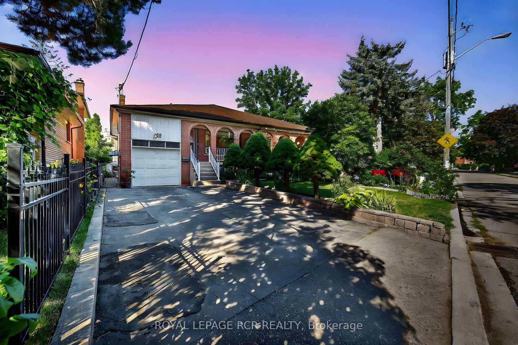 8 Cross Street, Weston, Toronto 